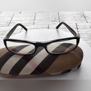 BURBERRY brown, framed readers with Burberry pattern on the inside